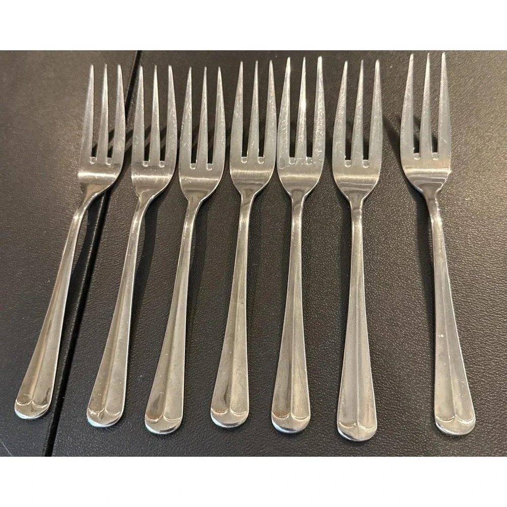Reed Barton Select Hancock Dinner Forks 3 Tine Stainless Steel Korea Set Of 7
